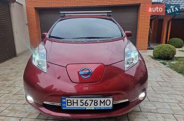 Хэтчбек Nissan Leaf 2013 в Одессе