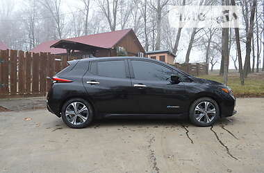 Хэтчбек Nissan Leaf 2018 в 