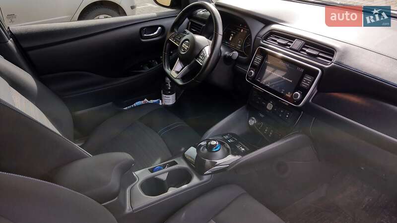 Хэтчбек Nissan Leaf 2020 в Луцке