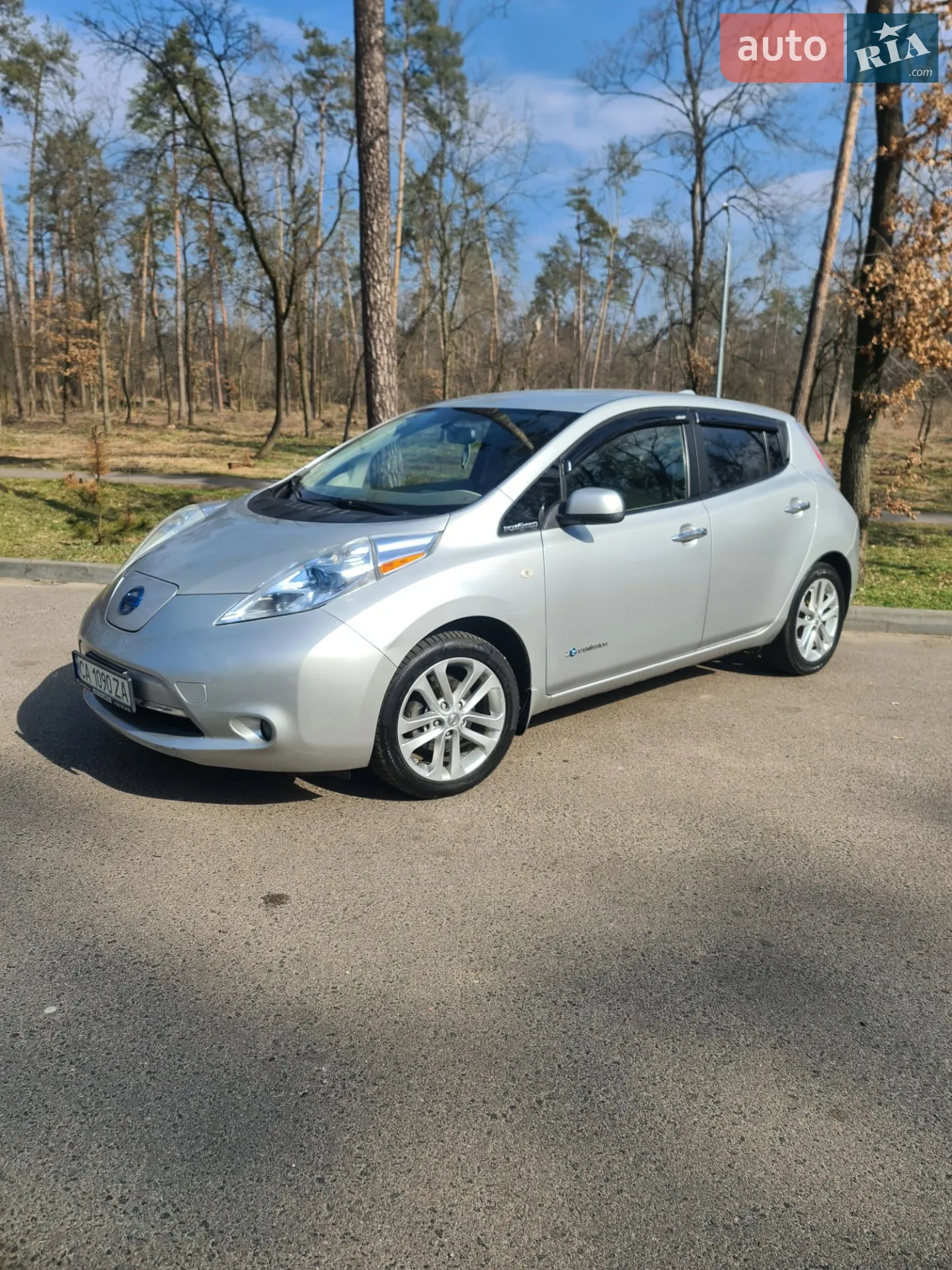 2011 Nissan Leaf - мініатюра 2