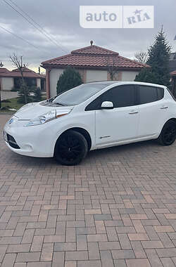 Хэтчбек Nissan Leaf 2013 в Ивано-Франковске