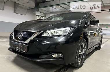 Хетчбек Nissan Leaf 2018 в Києві