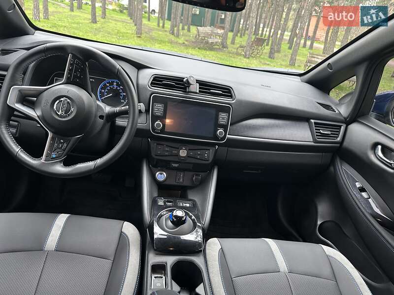 Хетчбек Nissan Leaf 2020 в Києві