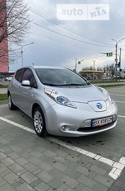 Хэтчбек Nissan Leaf 2013 в Хмельницком