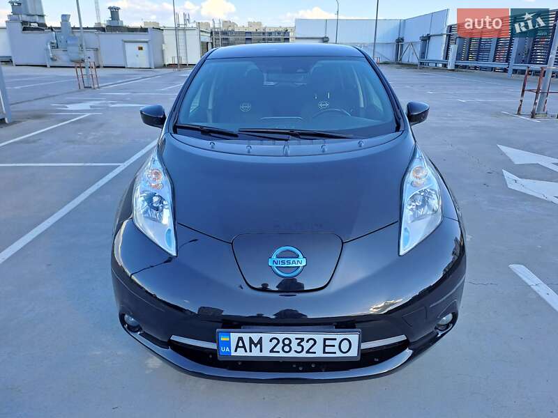 Хетчбек Nissan Leaf 2016 в Києві фото 5 Хетчбек Nissan Leaf 2016 в Києві