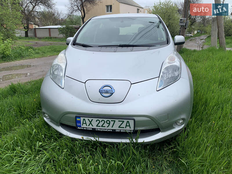 Хетчбек Nissan Leaf 2016 в Харкові
