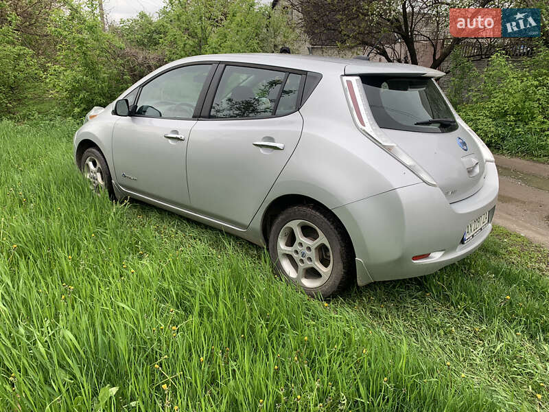 Хетчбек Nissan Leaf 2016 в Харкові