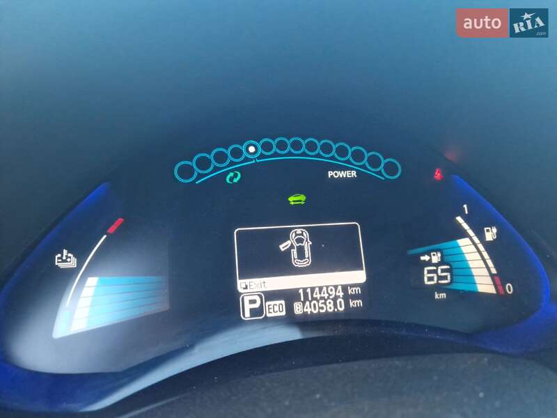 Хетчбек Nissan Leaf 2015 в Дніпрі