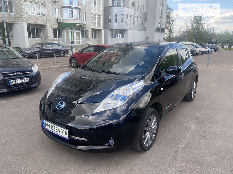 Хэтчбек Nissan Leaf 2016 в Житомире
