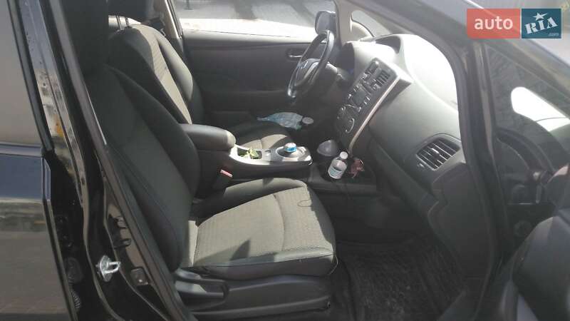 Хетчбек Nissan Leaf 2014 в Харкові