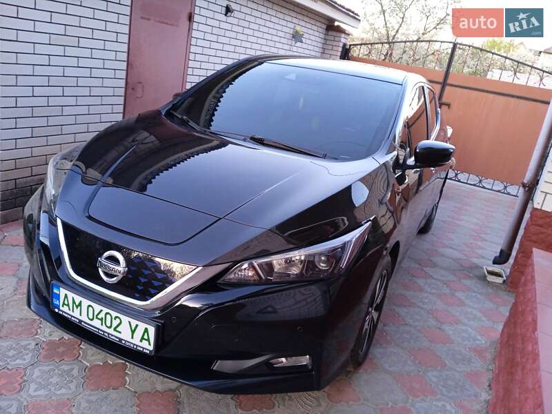 Хэтчбек Nissan Leaf 2018 в Житомире