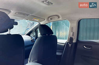 Хетчбек Nissan Leaf 2014 в 
