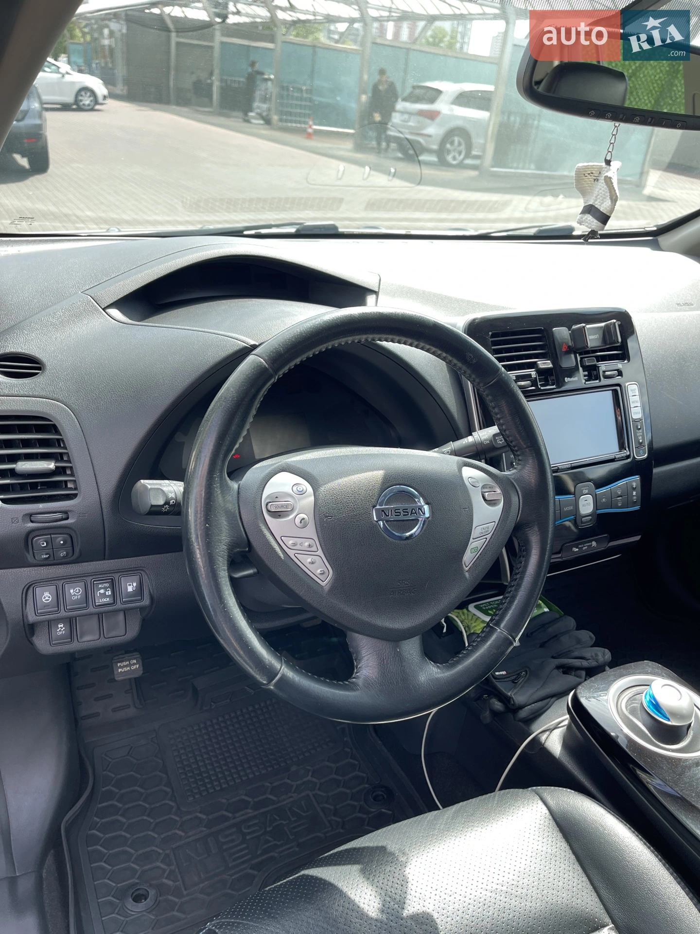 2014 Nissan Leaf - мініатюра 11
