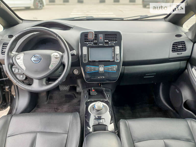 Хэтчбек Nissan Leaf 2016 в Виннице