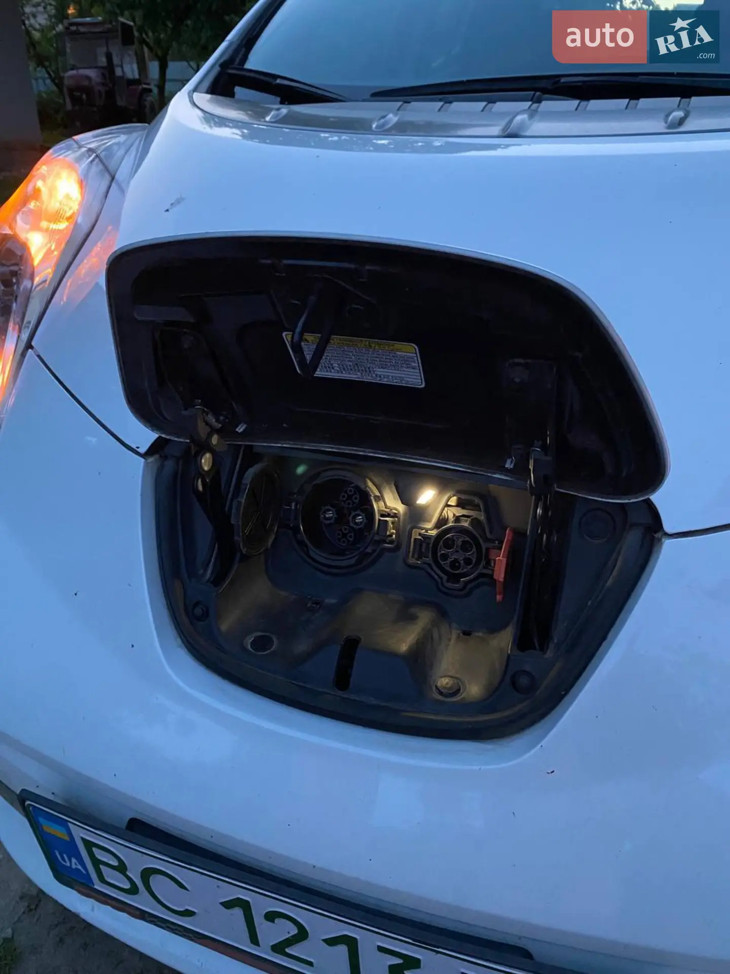 2013 Nissan Leaf - мініатюра 15