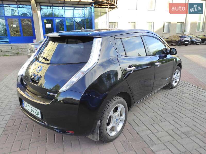 Хэтчбек Nissan Leaf 2013 в Черкассах