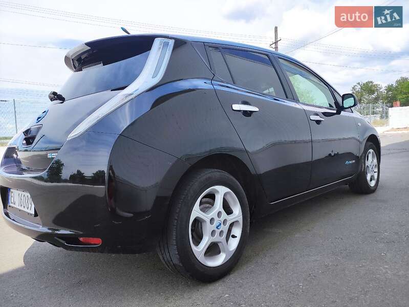Хэтчбек Nissan Leaf 2012 в Белгороде-Днестровском