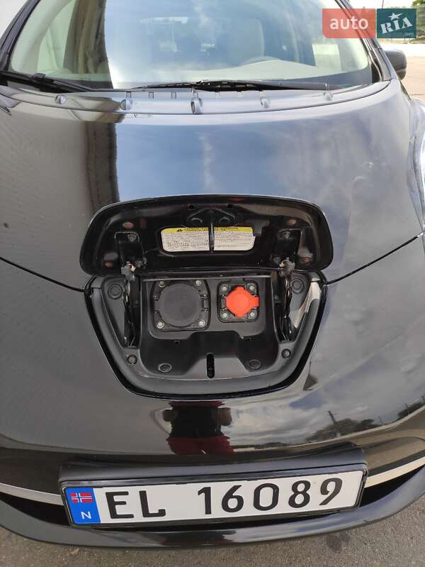 Хэтчбек Nissan Leaf 2012 в Белгороде-Днестровском