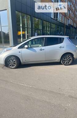 Хэтчбек Nissan Leaf 2014 в Виннице