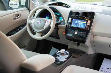 Хэтчбек Nissan Leaf 2012 в Дрогобыче