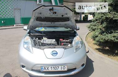 Хэтчбек Nissan Leaf 2011 в Лозовой