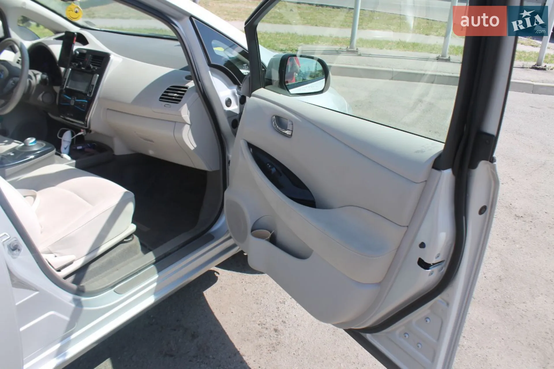 2011 Nissan Leaf - мініатюра 6