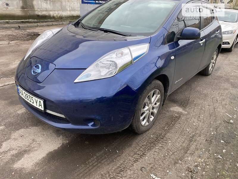 Хетчбек Nissan Leaf 2016 в Києві