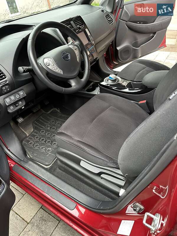 Хетчбек Nissan Leaf 2016 в Львові