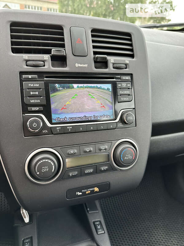 Хэтчбек Nissan Leaf 2017 в Житомире