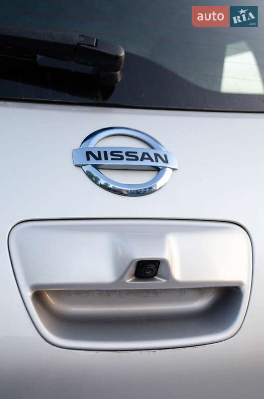Хетчбек Nissan Leaf 2015 в Хмельницькому