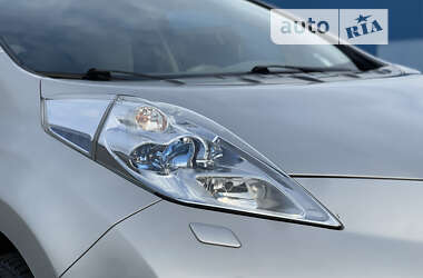 Хетчбек Nissan Leaf 2012 в 