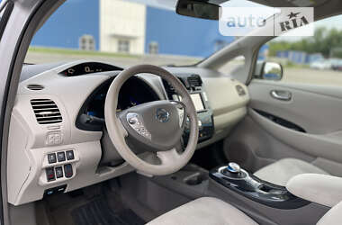 Хетчбек Nissan Leaf 2012 в 