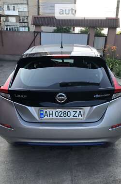 Хэтчбек Nissan Leaf 2018 в Дружковке