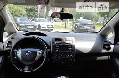Хэтчбек Nissan Leaf 2014 в 