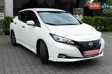 Хэтчбек Nissan Leaf 2020 в 