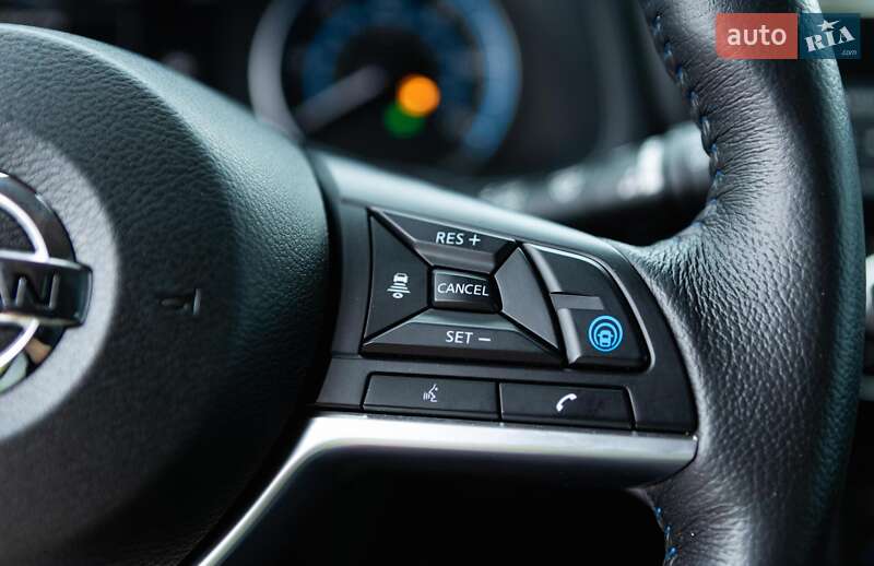 Хэтчбек Nissan Leaf 2020 в Стрые