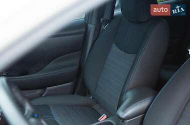 Хэтчбек Nissan Leaf 2020 в 