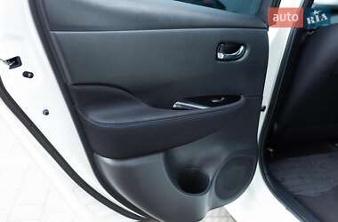 Хэтчбек Nissan Leaf 2020 в 