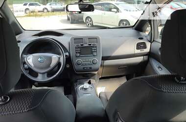 Хетчбек Nissan Leaf 2013 в Дніпрі