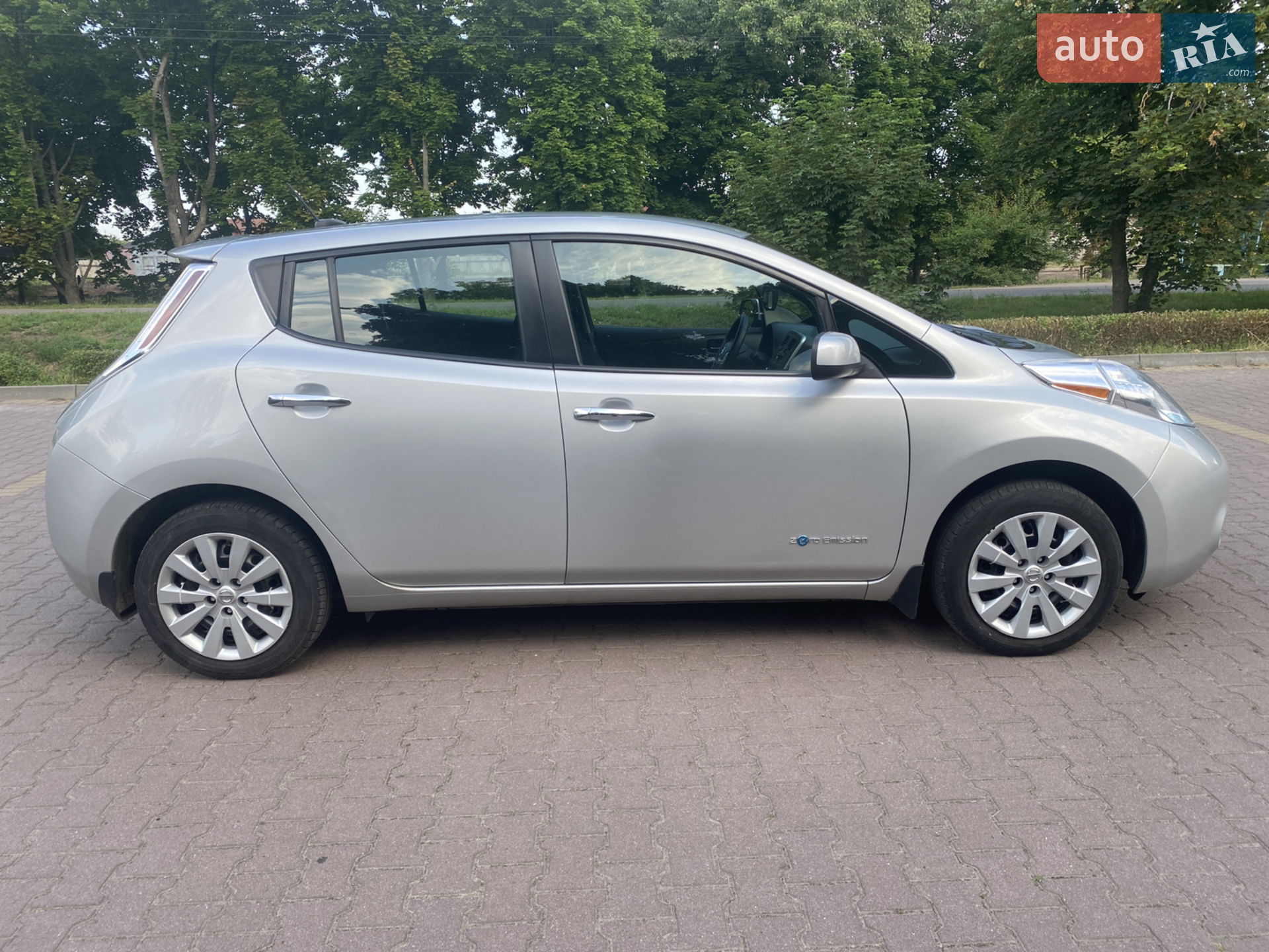 2017 Nissan Leaf - мініатюра 18