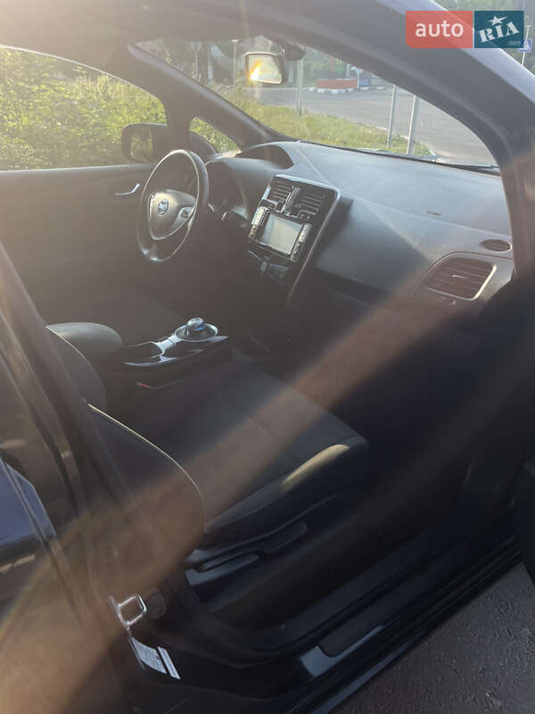 Хэтчбек Nissan Leaf 2015 в Житомире фото 19 Хэтчбек Nissan Leaf 2015 в Житомире