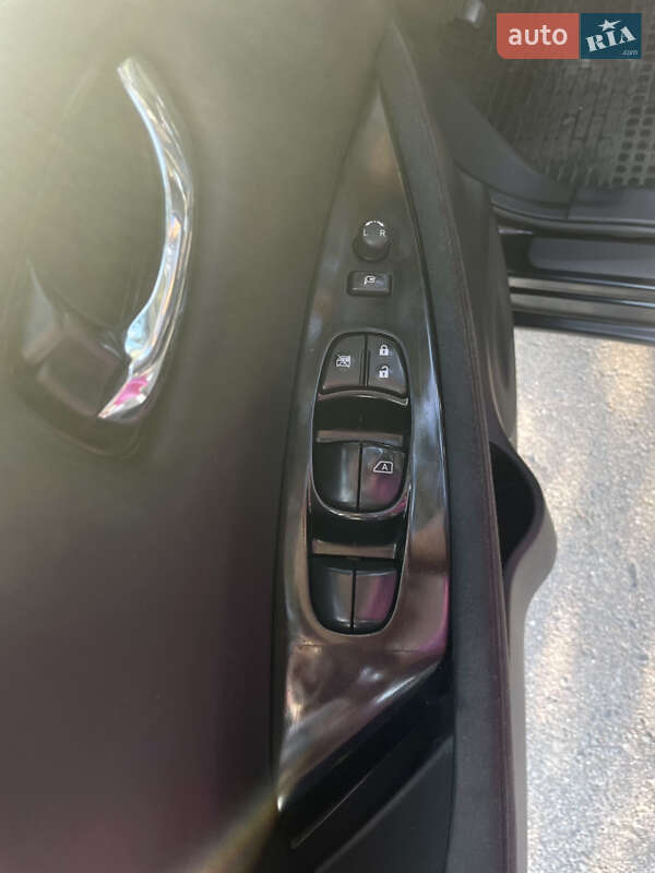 Хэтчбек Nissan Leaf 2015 в Житомире фото 24 Хэтчбек Nissan Leaf 2015 в Житомире