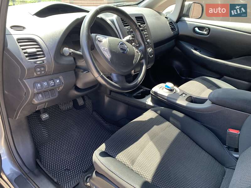Хэтчбек Nissan Leaf 2014 в Кривом Роге фото 13 Хэтчбек Nissan Leaf 2014 в Кривом Роге