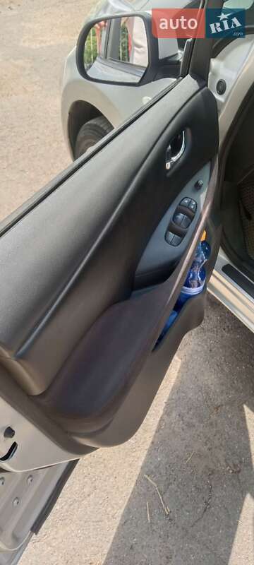 Хэтчбек Nissan Leaf 2013 в Виннице фото 13 Хэтчбек Nissan Leaf 2013 в Виннице