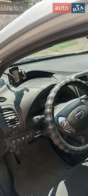 Хэтчбек Nissan Leaf 2013 в Виннице фото 15 Хэтчбек Nissan Leaf 2013 в Виннице