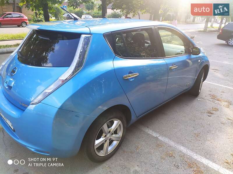 Хетчбек Nissan Leaf 2012 в Кропивницькому фото 4 Хетчбек Nissan Leaf 2012 в Кропивницькому