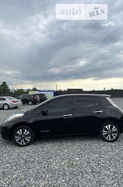 Хэтчбек Nissan Leaf 2017 в Глыбокой