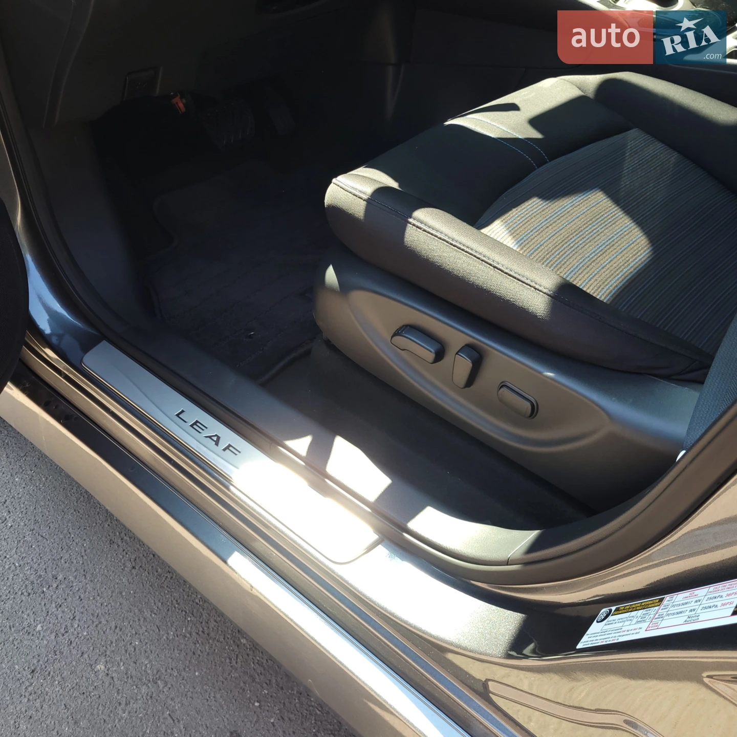 2022 Nissan Leaf - мініатюра 10