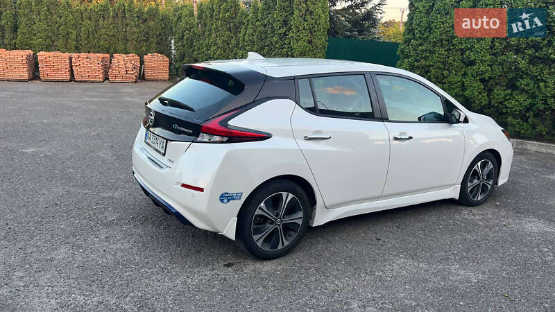Хетчбек Nissan Leaf 2020 в Києві
