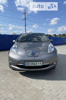 Хэтчбек Nissan Leaf 2015 в Виннице